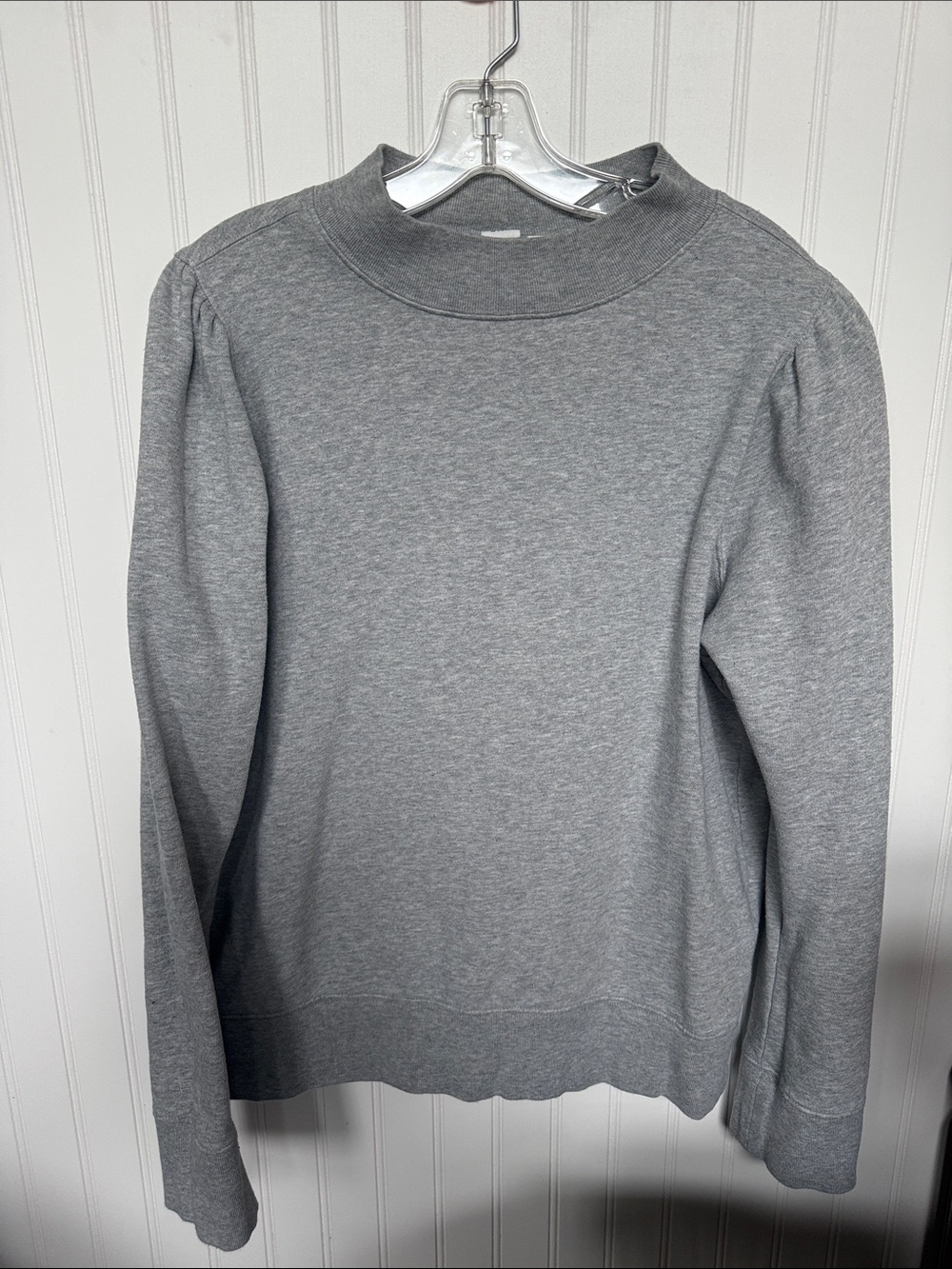 GAP Light Gray Logo Label Sweatshirt large tall puffy sleeves